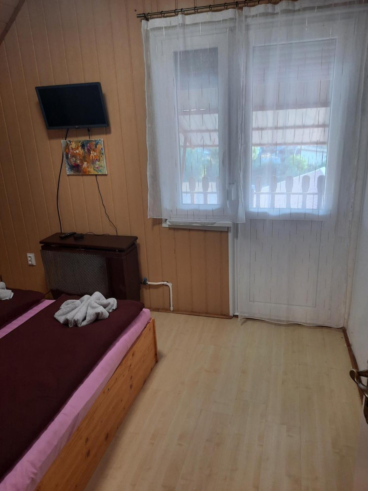 HajdúszoboszlóGaleria Vendeghaz公寓 外观 照片